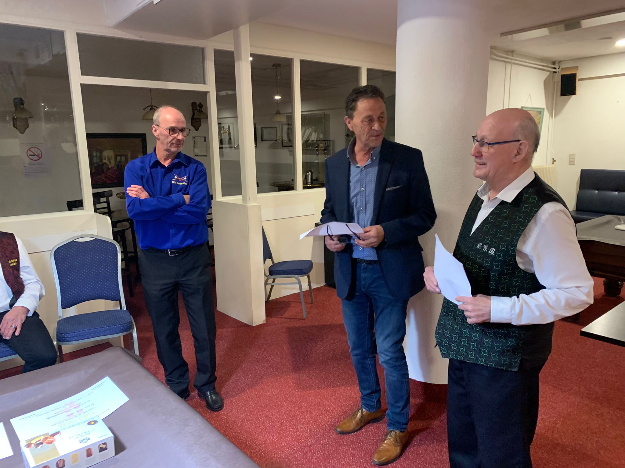 Mario van de Velde (Kampioen), Frans Elbers (Voorzitter district Het Sticht en Gerard Dashorst (Wedstrijdleider OGB)